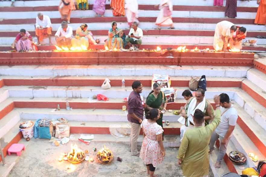 Dev Diwali — Private Boat